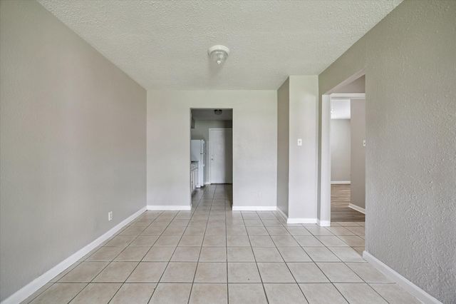 5107 Clover Street, Houston, TX 77033