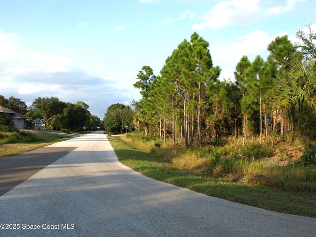 1615 Tigard Street SE, Palm Bay, FL 32909