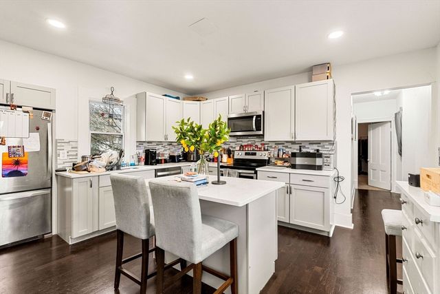 32 Kirby St, Marlborough, MA 01752