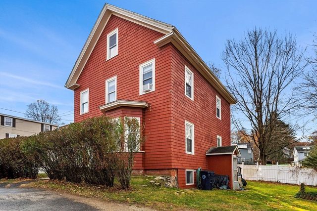 32 Kirby St, Marlborough, MA 01752