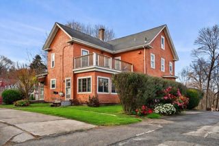 32 Kirby St, Marlborough, MA 01752