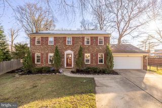 5302 MAYFAIR CT, Alexandria, VA 22310