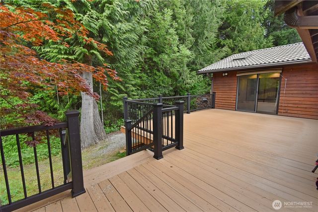 33025 E Holm Lake Drive SE, Auburn, WA 98092