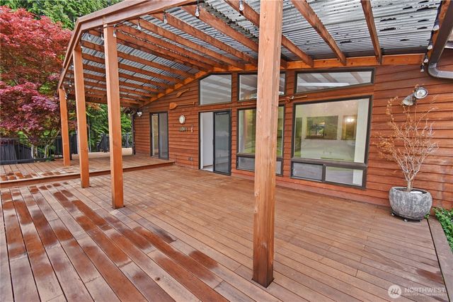 33025 E Holm Lake Drive SE, Auburn, WA 98092
