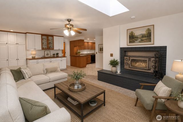 33025 E Holm Lake Drive SE, Auburn, WA 98092
