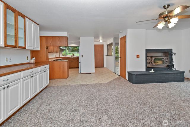 33025 E Holm Lake Drive SE, Auburn, WA 98092
