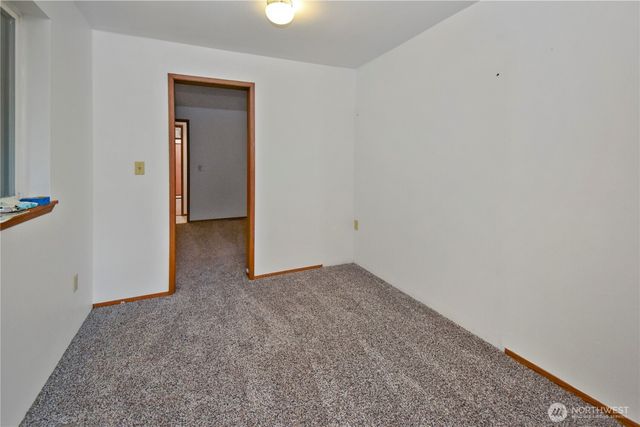 33025 E Holm Lake Drive SE, Auburn, WA 98092