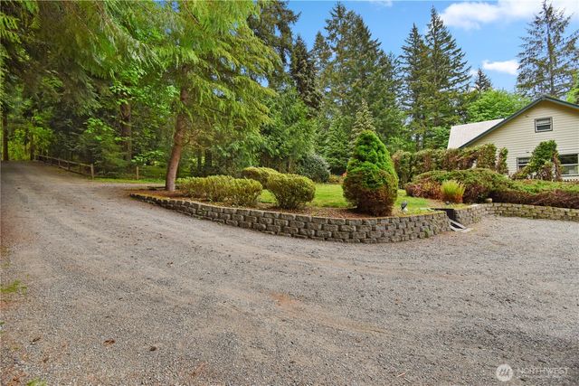 33025 E Holm Lake Drive SE, Auburn, WA 98092