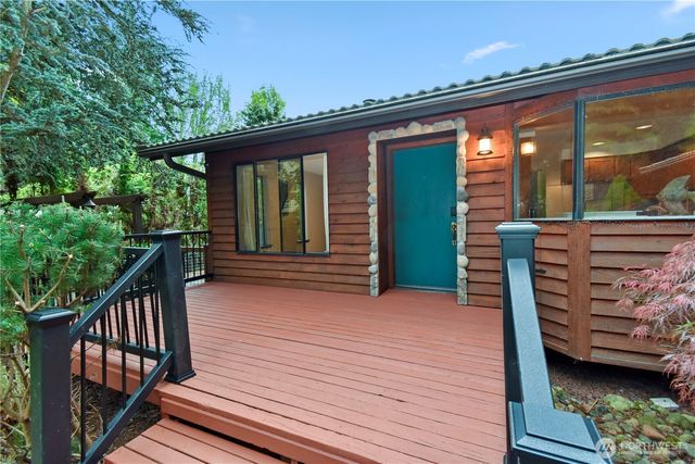 33025 E Holm Lake Drive SE, Auburn, WA 98092
