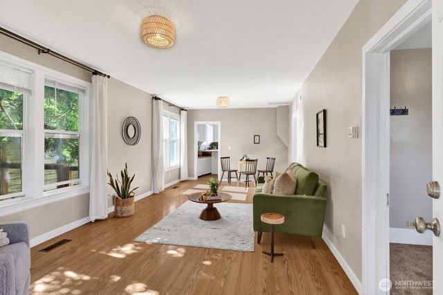 2205 W North Street, Bellingham, WA 98225