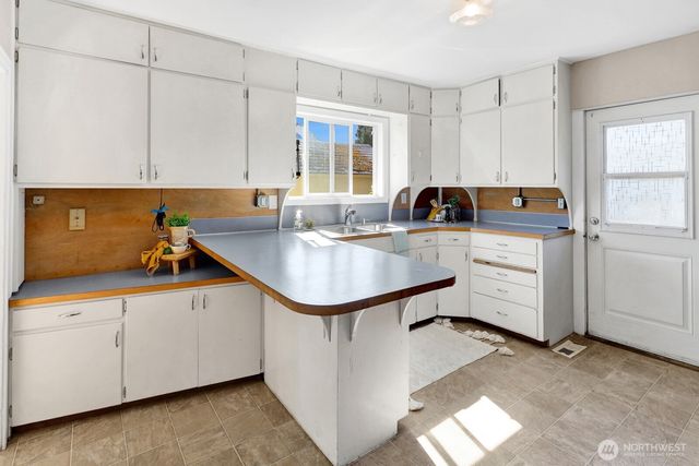 2205 W North Street, Bellingham, WA 98225