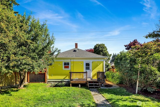 2205 W North Street, Bellingham, WA 98225
