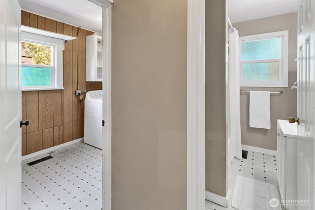 2205 W North Street, Bellingham, WA 98225