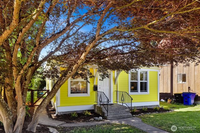 2205 W North Street, Bellingham, WA 98225