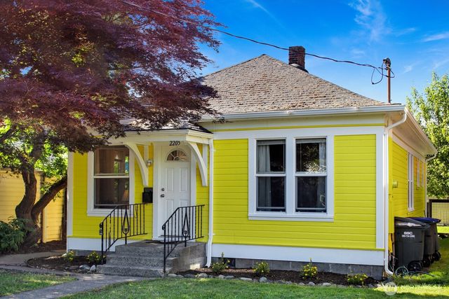 2205 W North Street, Bellingham, WA 98225