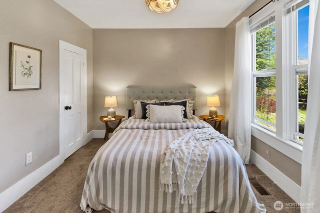 2205 W North Street, Bellingham, WA 98225