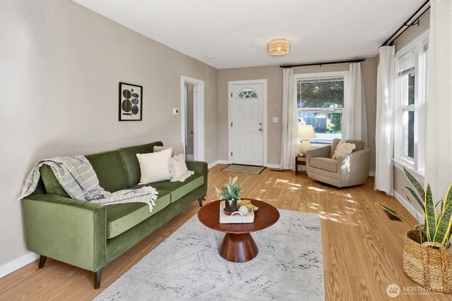 2205 W North Street, Bellingham, WA 98225