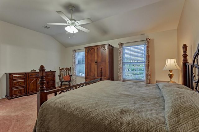 30 Musgrove Place, The Woodlands, TX 77382