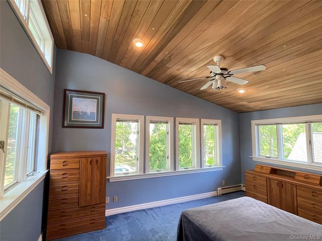 60 Winston Drive, Smithtown, NY 11787