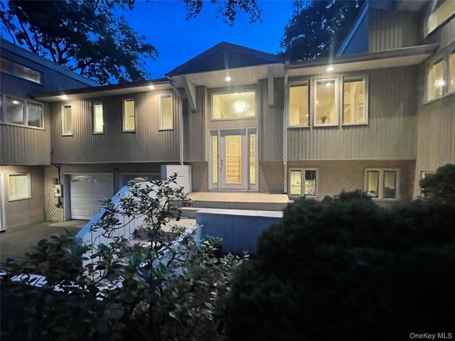 60 Winston Drive, Smithtown, NY 11787