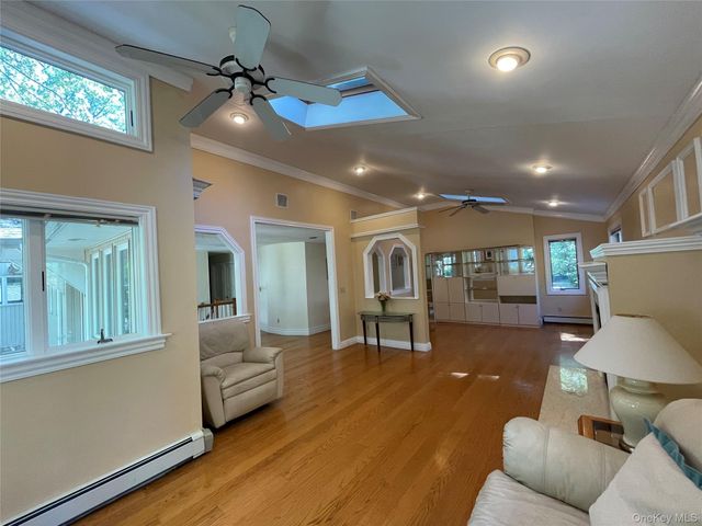 60 Winston Drive, Smithtown, NY 11787