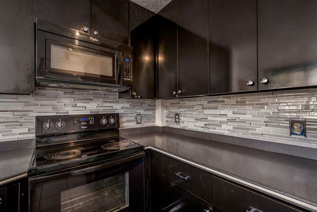 602 LIME AVENUE 203, Clearwater, FL 33756