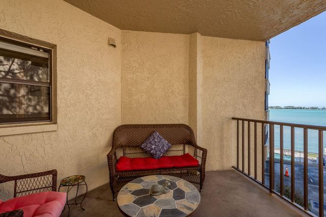 602 LIME AVENUE 203, Clearwater, FL 33756