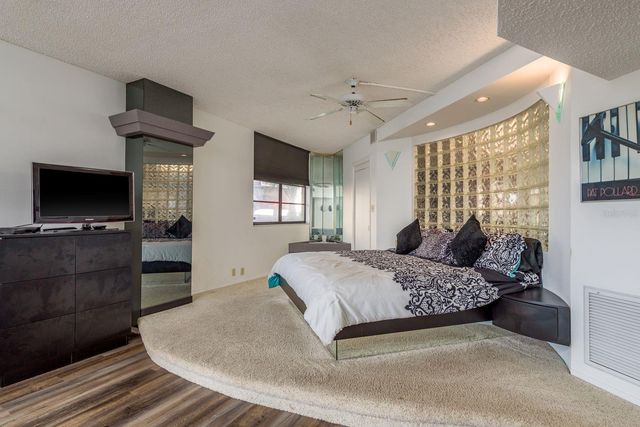 602 LIME AVENUE 203, Clearwater, FL 33756