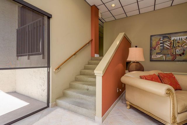 602 LIME AVENUE 203, Clearwater, FL 33756