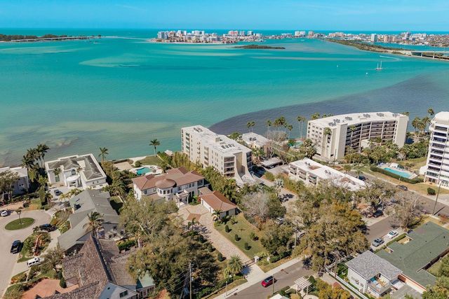 602 LIME AVENUE 203, Clearwater, FL 33756