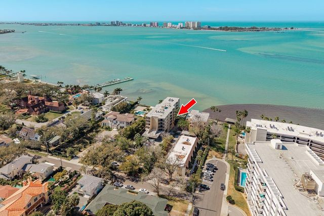 602 LIME AVENUE 203, Clearwater, FL 33756