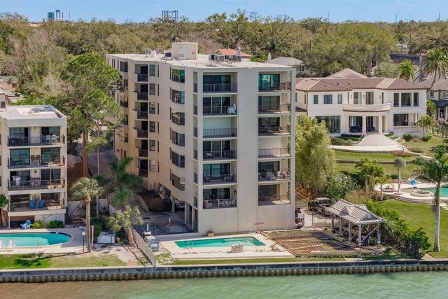 602 LIME AVENUE 203, Clearwater, FL 33756