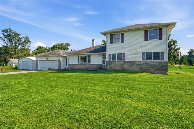 2101 Coolwood Drive, Valparaiso, IN 46385