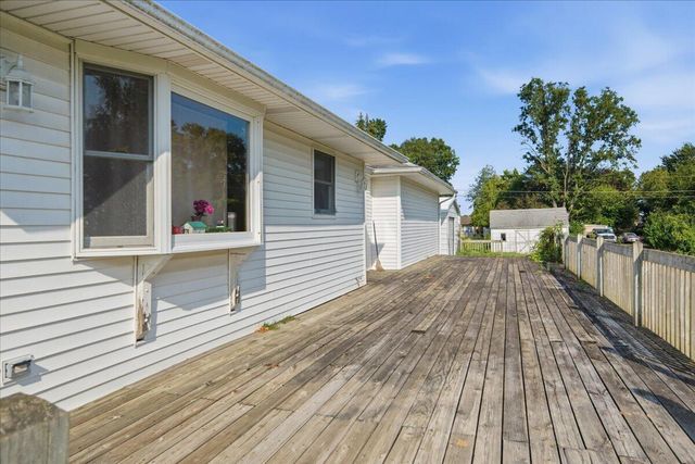 2101 Coolwood Drive, Valparaiso, IN 46385