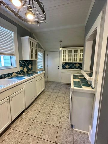 1209 E COMANCHE AVENUE, Tampa, FL 33604