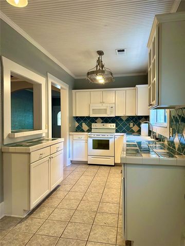 1209 E COMANCHE AVENUE, Tampa, FL 33604