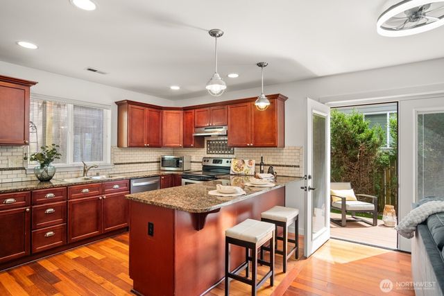 2428 192nd Place SW, Lynnwood, WA 98036