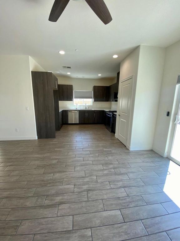 Image 10 of property listing at 9675 Valencia Drive, Desert Hot Springs, CA 92240
