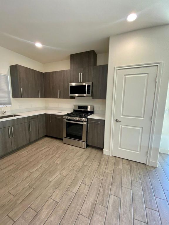 Image 8 of property listing at 9675 Valencia Drive, Desert Hot Springs, CA 92240