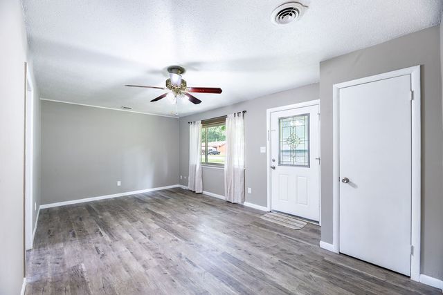 66 Northwood Street, West Fork, AR 72774