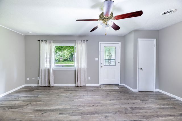 66 Northwood Street, West Fork, AR 72774