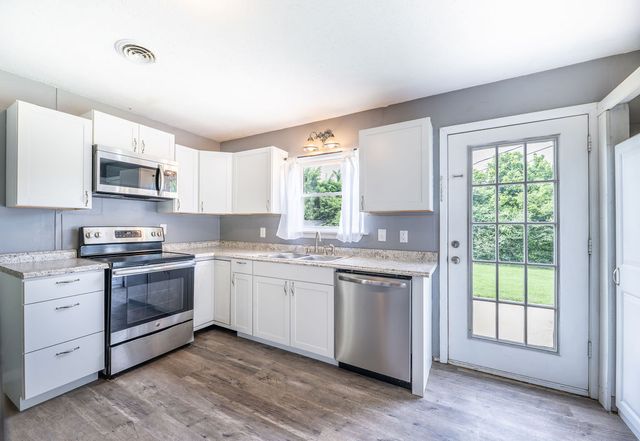 66 Northwood Street, West Fork, AR 72774
