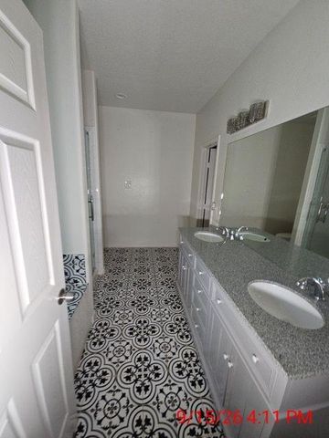 1216 Deputy O Mcduffie Jr Street, Cleveland, TX 77327