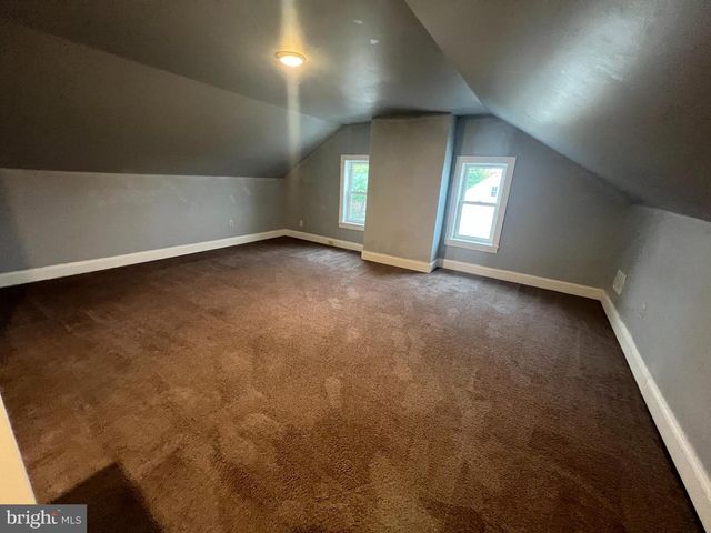 898 QUEEN ST, Pottstown, PA 19464