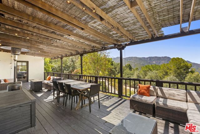 21254 Colina Drive, Topanga, CA 90290