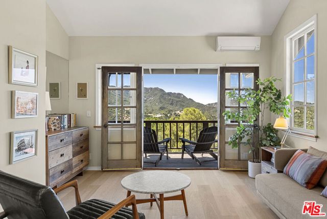 21254 Colina Drive, Topanga, CA 90290