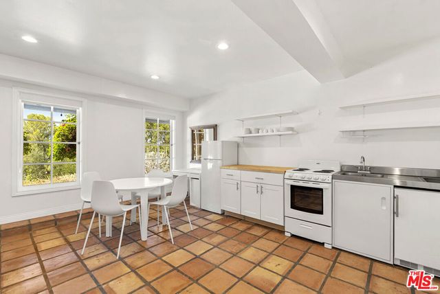 21254 Colina Drive, Topanga, CA 90290