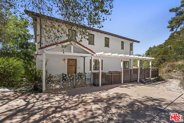 21254 Colina Drive, Topanga, CA 90290