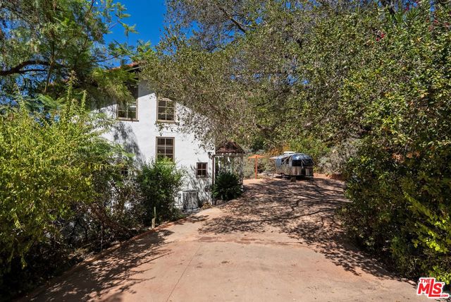 21254 Colina Drive, Topanga, CA 90290