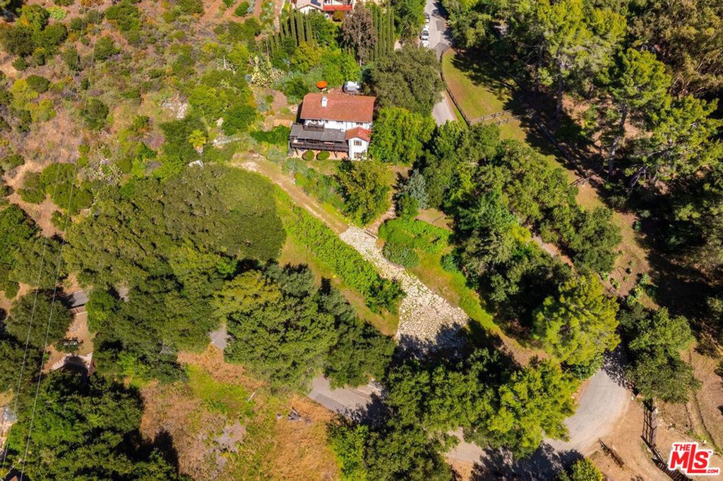 21254 Colina Drive, Topanga, CA 90290 — photo 5
